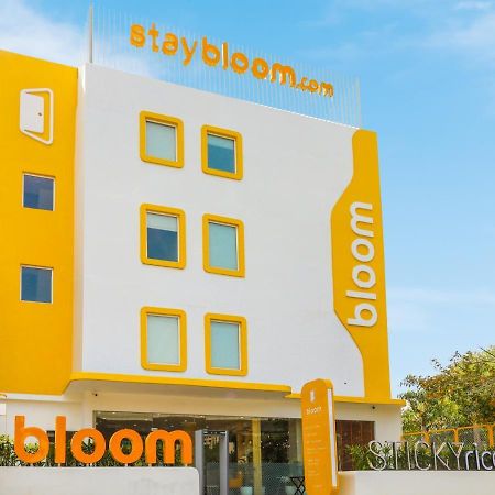 Bloom Hotel - Golf Course Road, Sector 43 Гургаон Экстерьер фото